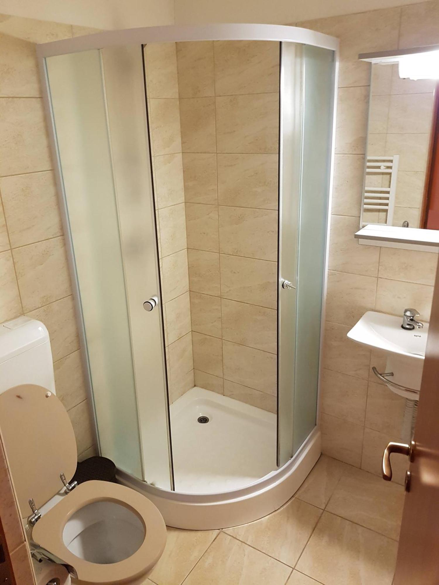 Motel Al Capone Satu Mare Zewnętrze zdjęcie