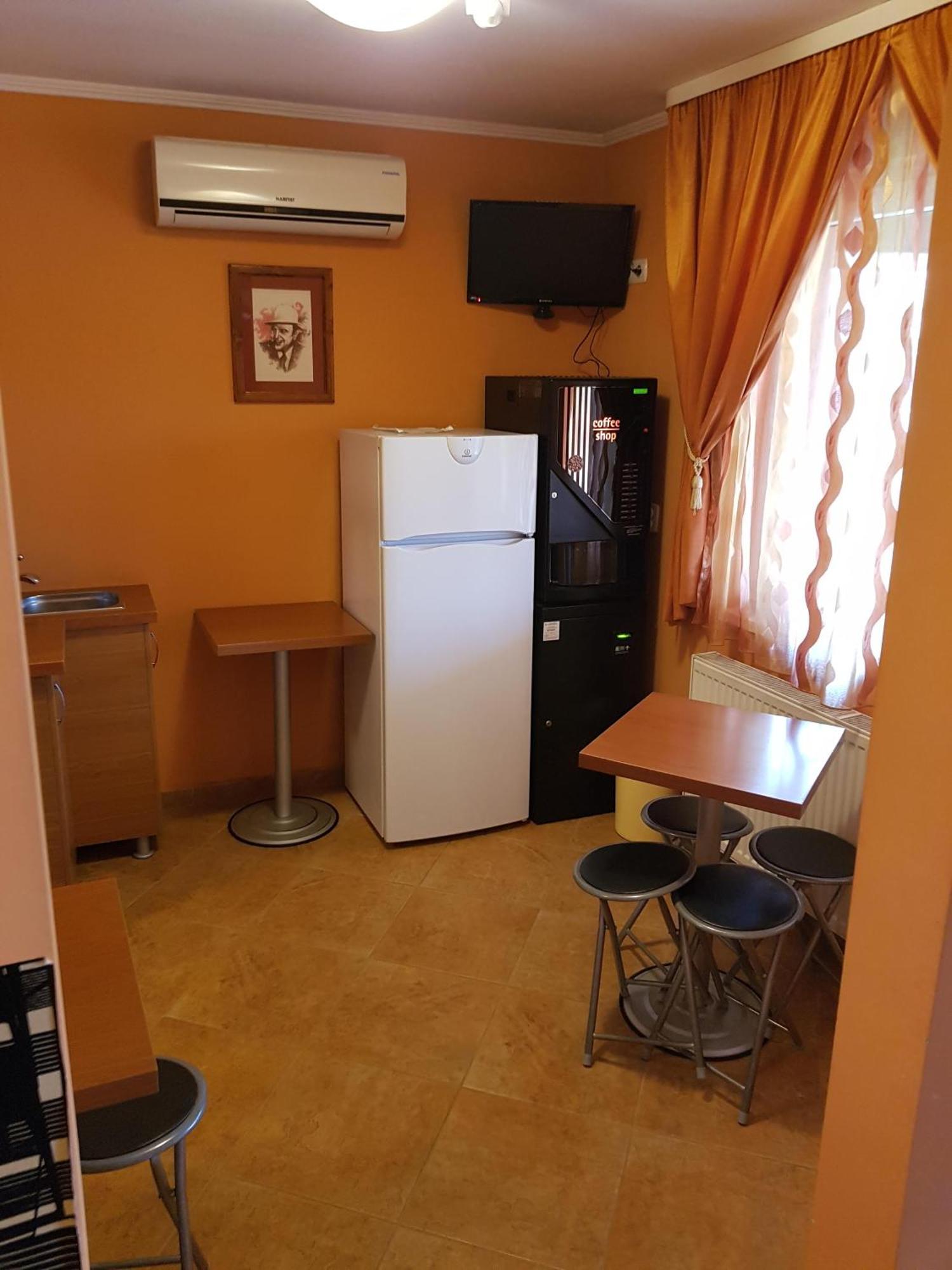 Motel Al Capone Satu Mare Zewnętrze zdjęcie