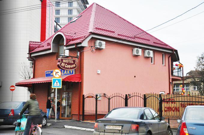 Motel Al Capone Satu Mare Zewnętrze zdjęcie